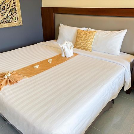 Blue Beach Grand Resort And Spa In Chalong Phuket By Dayuu Ban Saiyuan Ngoại thất bức ảnh