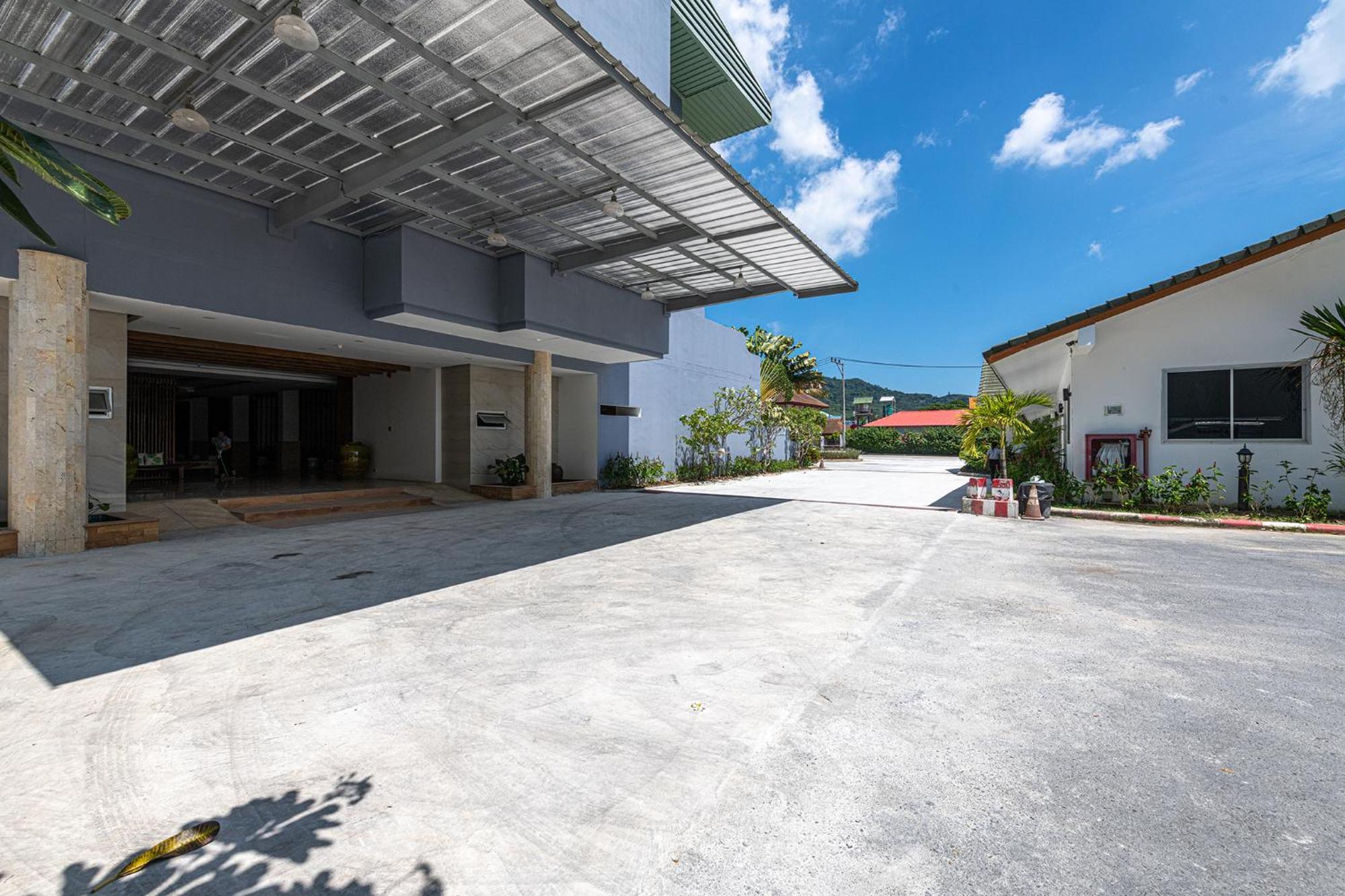 Blue Beach Grand Resort And Spa In Chalong Phuket By Dayuu Ban Saiyuan Ngoại thất bức ảnh