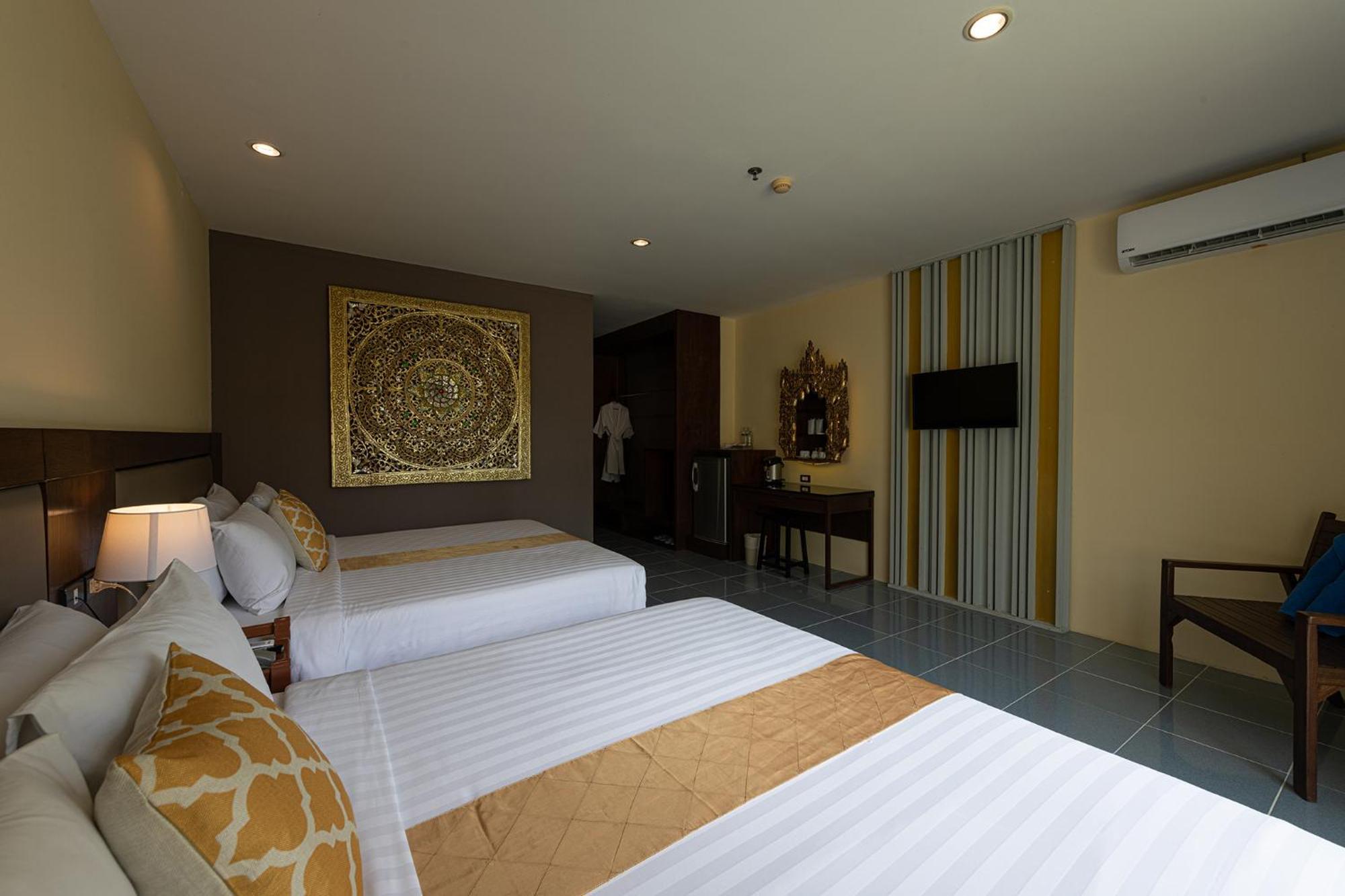 Blue Beach Grand Resort And Spa In Chalong Phuket By Dayuu Ban Saiyuan Ngoại thất bức ảnh