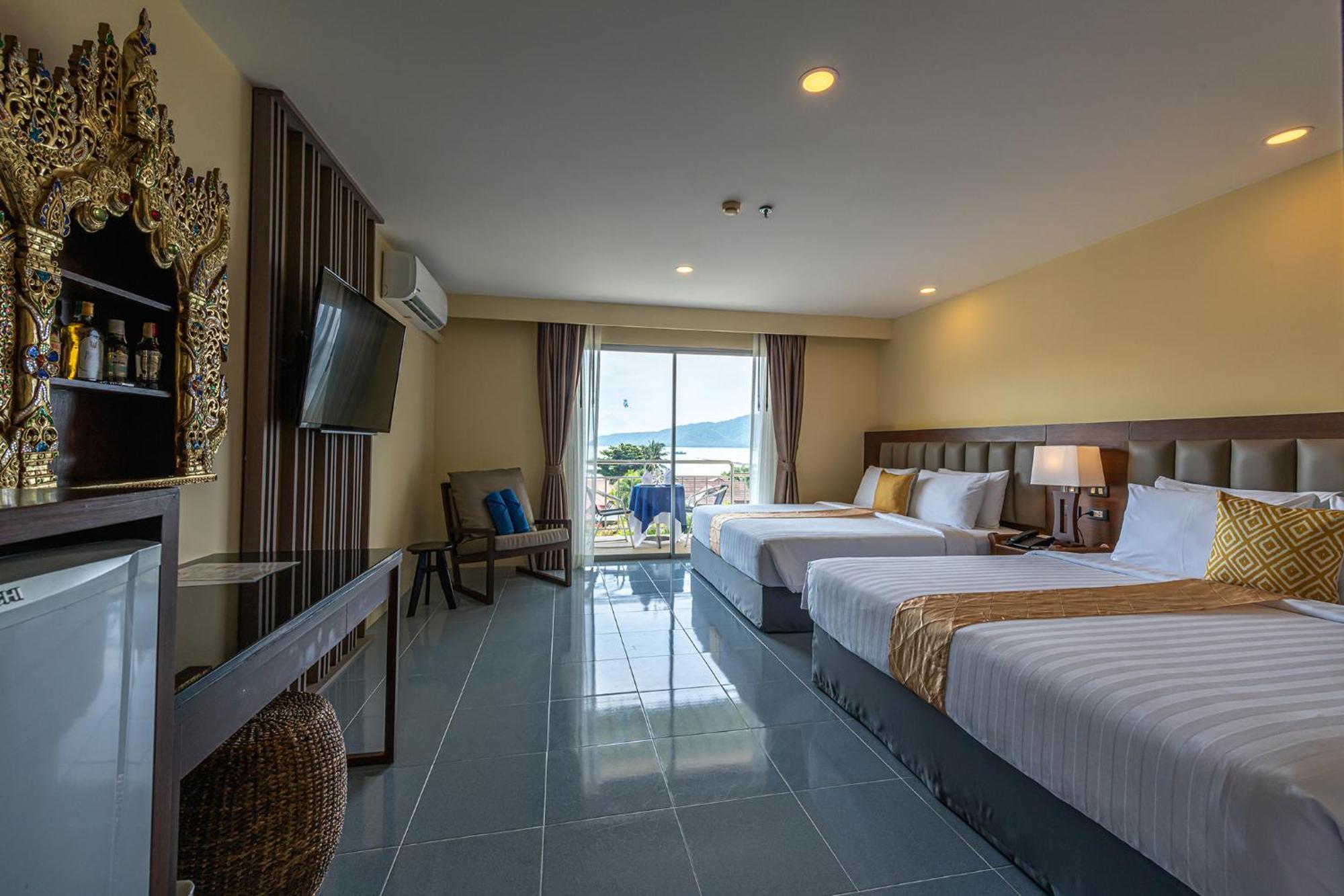 Blue Beach Grand Resort And Spa In Chalong Phuket By Dayuu Ban Saiyuan Ngoại thất bức ảnh