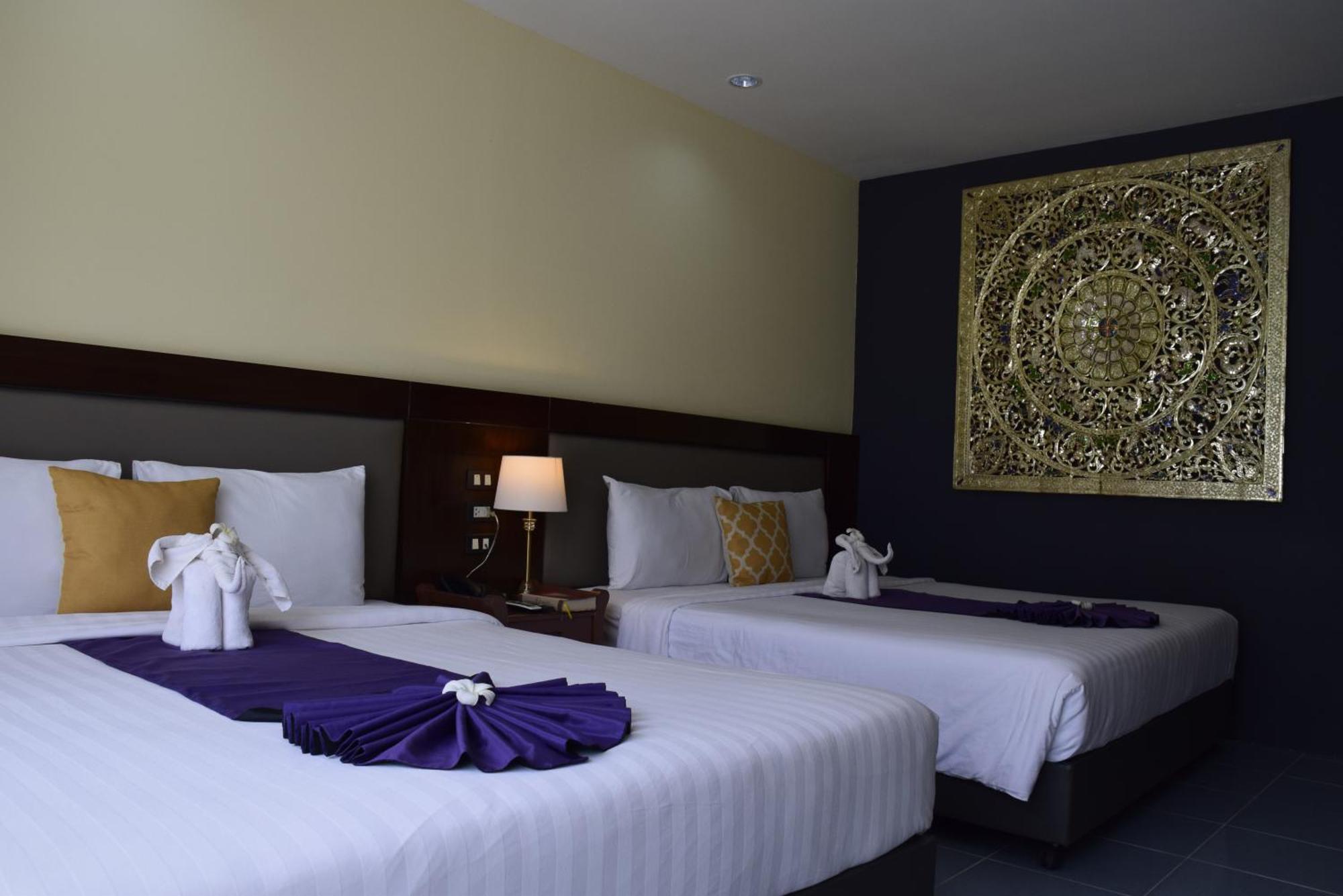 Blue Beach Grand Resort And Spa In Chalong Phuket By Dayuu Ban Saiyuan Ngoại thất bức ảnh