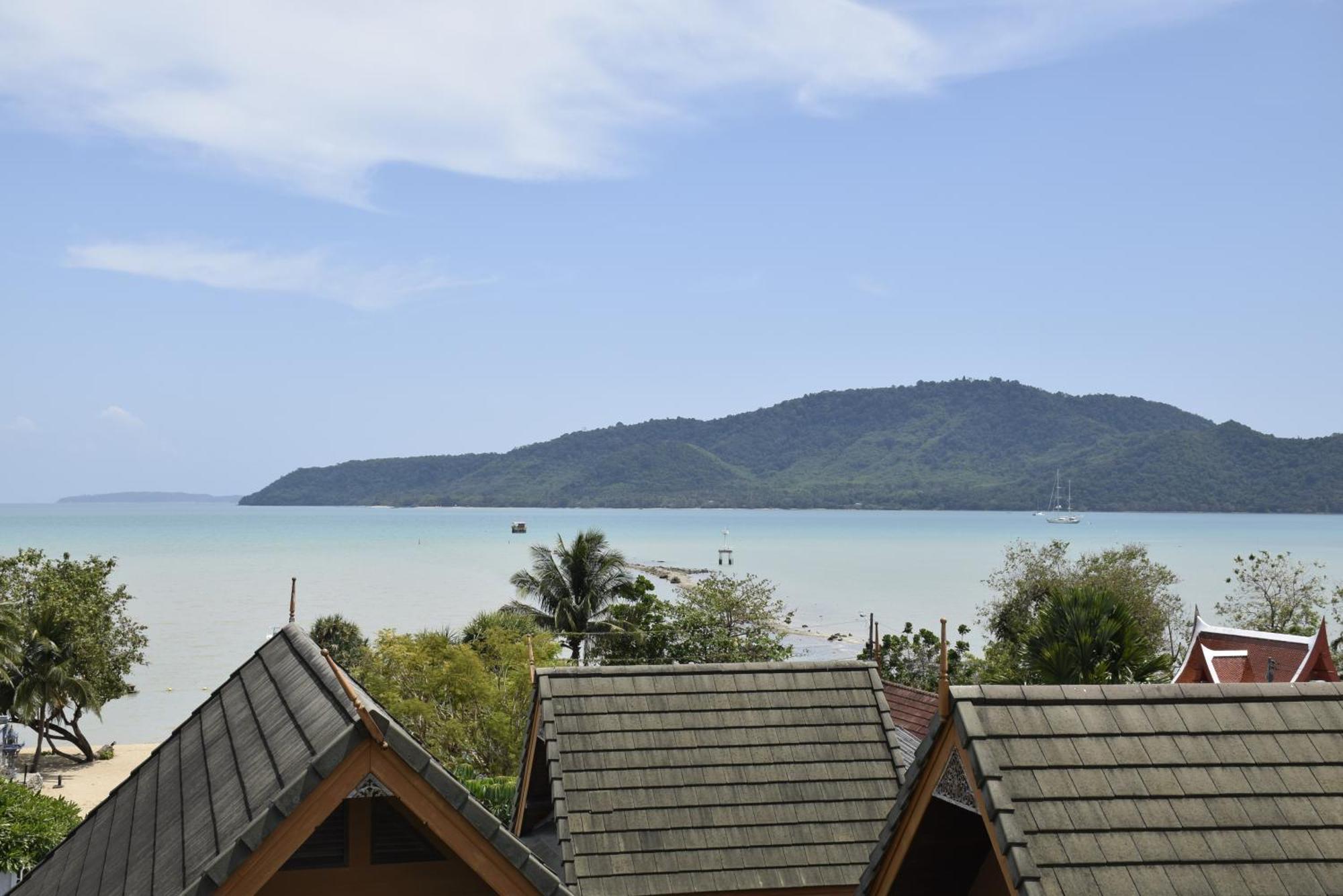 Blue Beach Grand Resort And Spa In Chalong Phuket By Dayuu Ban Saiyuan Ngoại thất bức ảnh