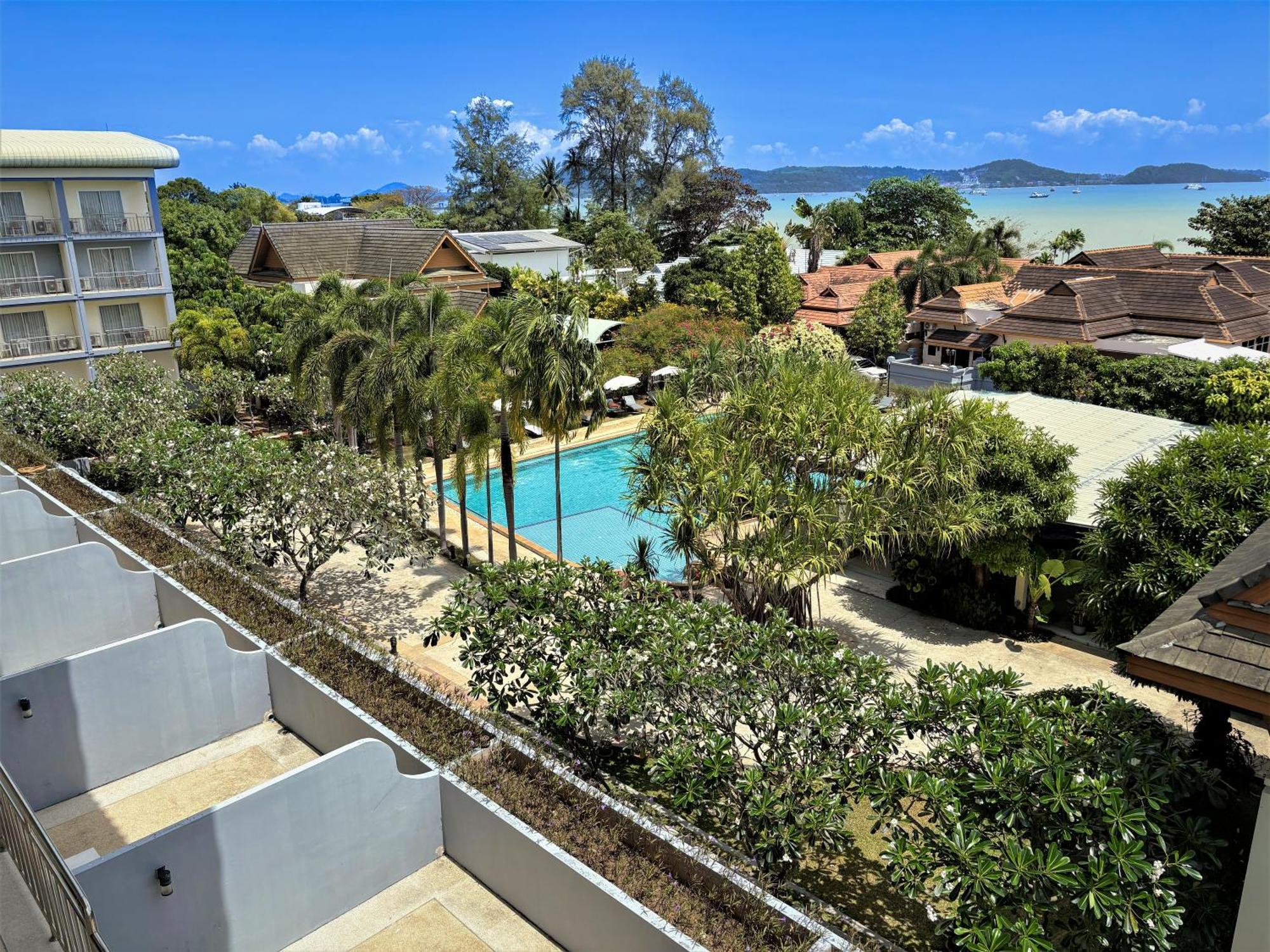 Blue Beach Grand Resort And Spa In Chalong Phuket By Dayuu Ban Saiyuan Ngoại thất bức ảnh